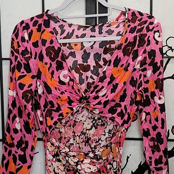 SAYLOR Delphine Abstract Print Satin Dress - Picture 7 of 12